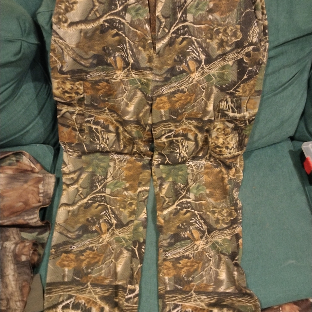 Hunting cargo pants